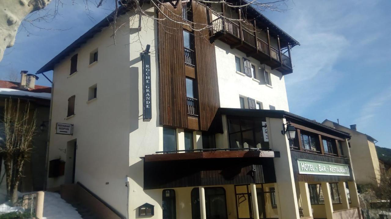 Auberge Roche Grande Entraunes Exterior photo